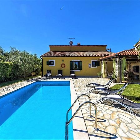 Spacious Three-Bedroom Villa Balun With Pool Poreč Eksteriør bilde