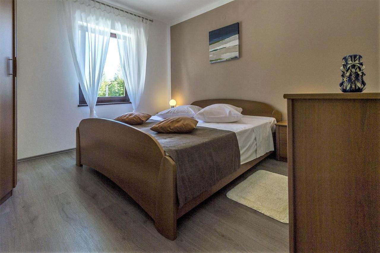 Spacious Three-Bedroom Villa Balun With Pool Poreč Eksteriør bilde