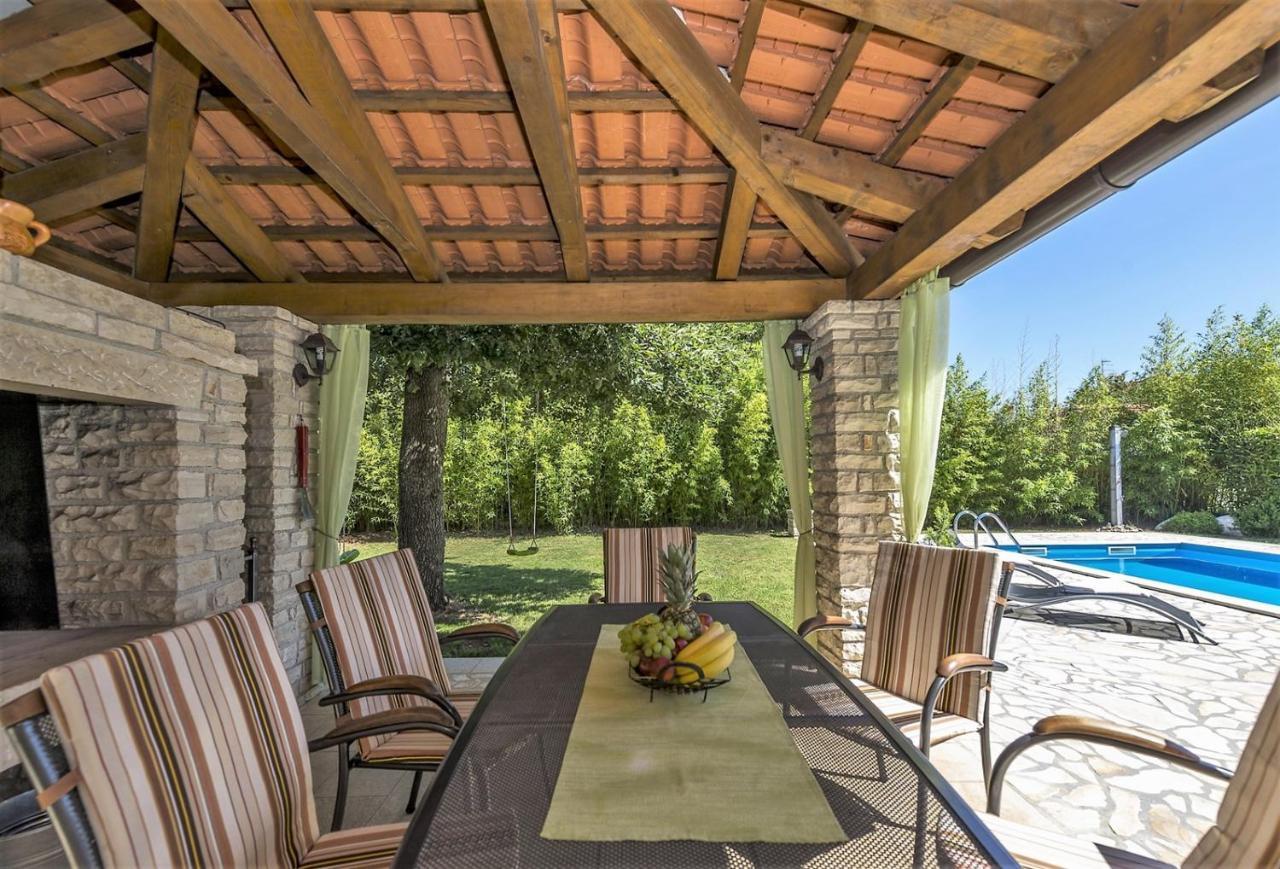 Spacious Three-Bedroom Villa Balun With Pool Poreč Eksteriør bilde