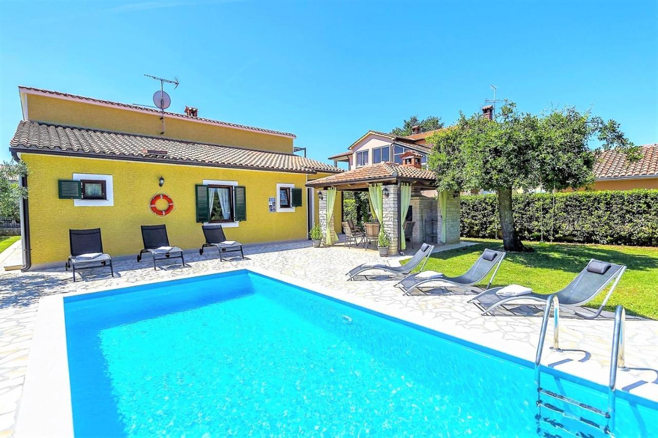 Spacious Three-Bedroom Villa Balun With Pool Poreč Eksteriør bilde